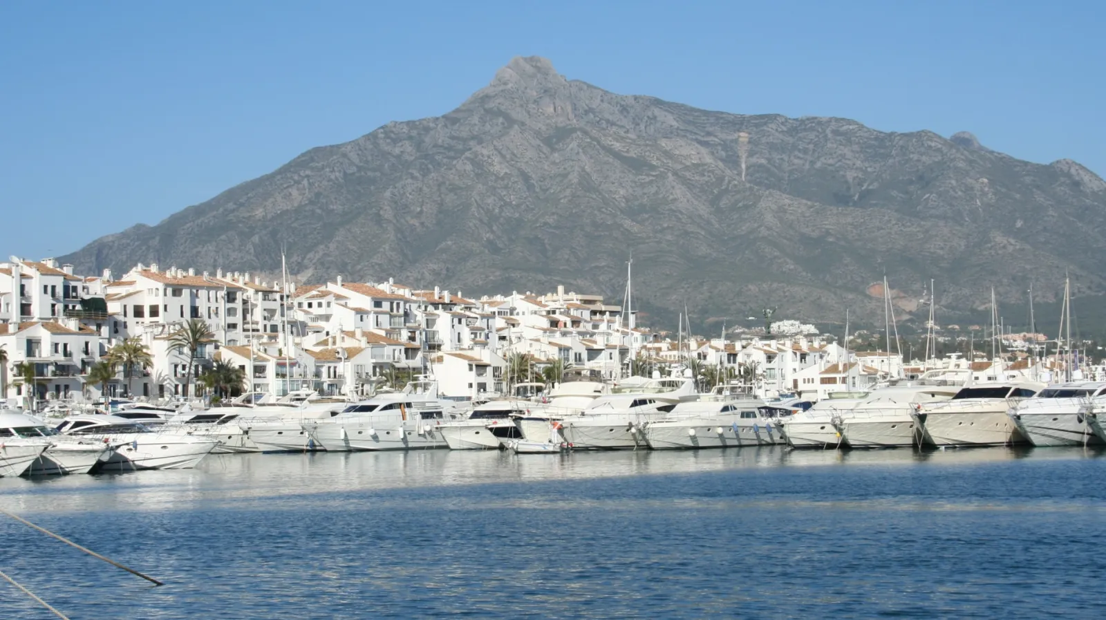 Puerto Banús marina with La Concha mountain behind